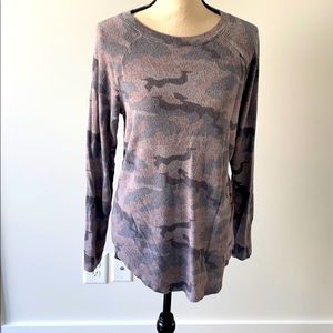 American eagle soft sweatshirt.